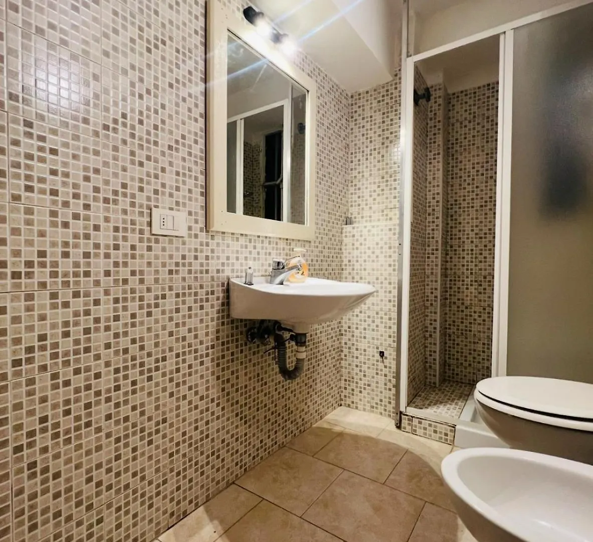 New Modern Apartments In Milan City Close To The Red Metro Italy